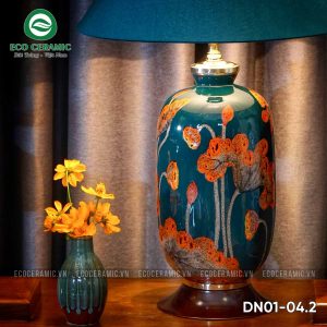 Đèn ngủ để bàn gốm sứ cao cấp Sen Thu 12 Đèn ngủ để bàn gốm sứ cao cấp Sen thu Lục Lam
