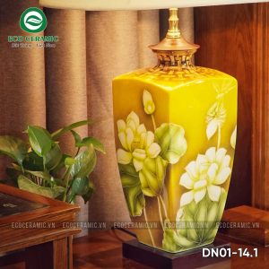 Đèn ngủ để bàn gốm sứ cao cấp Bạch Liên Hoàng Bào 3 Đèn ngủ để bàn gốm sứ cao cấp Bạch Liên Hoàng Bào