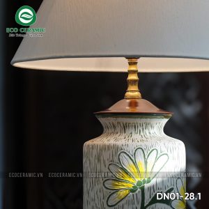 Đèn ngủ để bàn gốm sứ cao cấp Cúc Họa 3 Đèn ngủ để bàn gốm sứ cao cấp Cúc Họa
