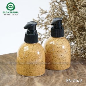 chai dung dau goi sua tam su dang bau nho men cat vang