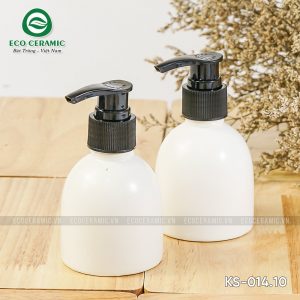 chai dung dau goi sua tam su dang bau nho men trang