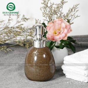 chai dung dau goi sua tam su dang bau thap men cat nau