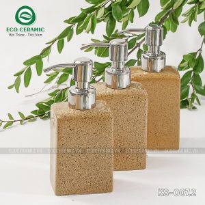 chai dung dau goi sua tam su dang chu nhat men cat vang