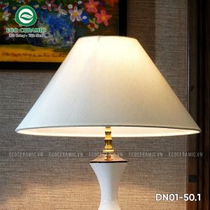 den ngu de ban gom su cao cap son mai hoa sen dang hut loc 5